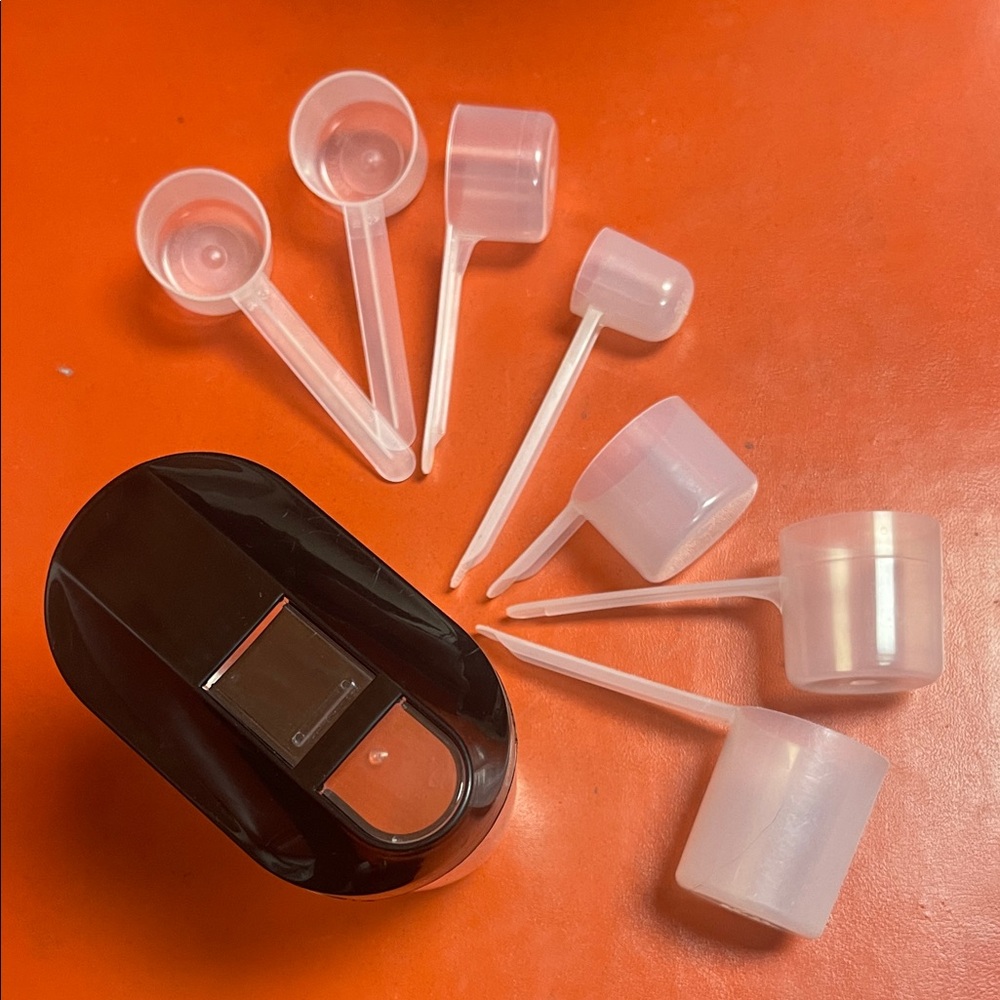 Measurex and National Measures miscellaneous measuring cups and scoops